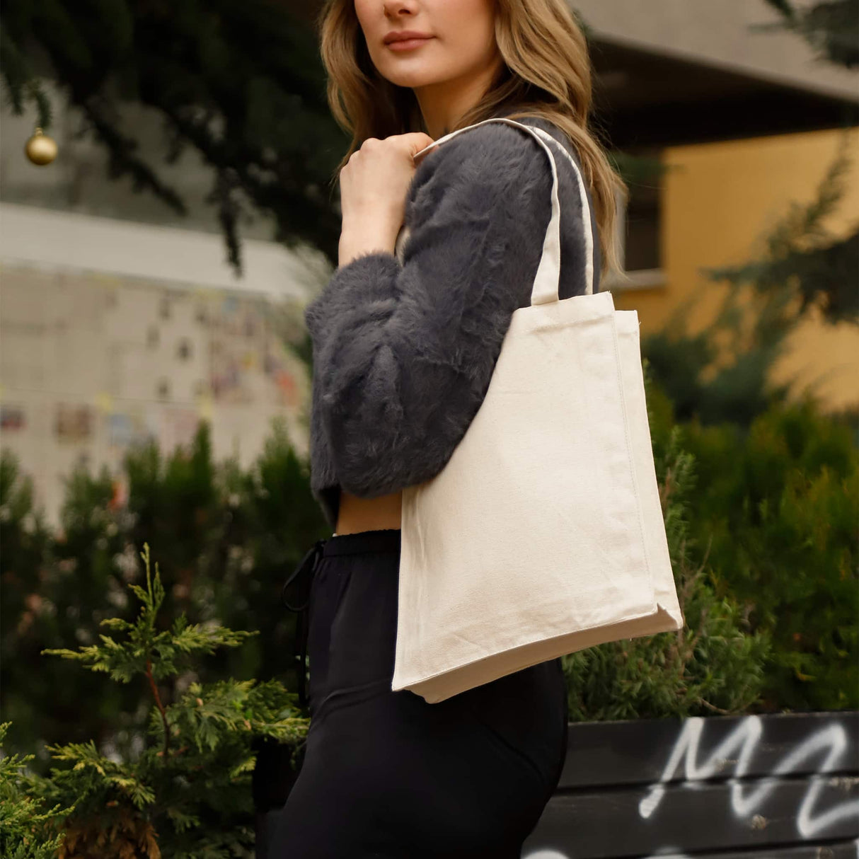 Affordable Canvas Tote Bag Model