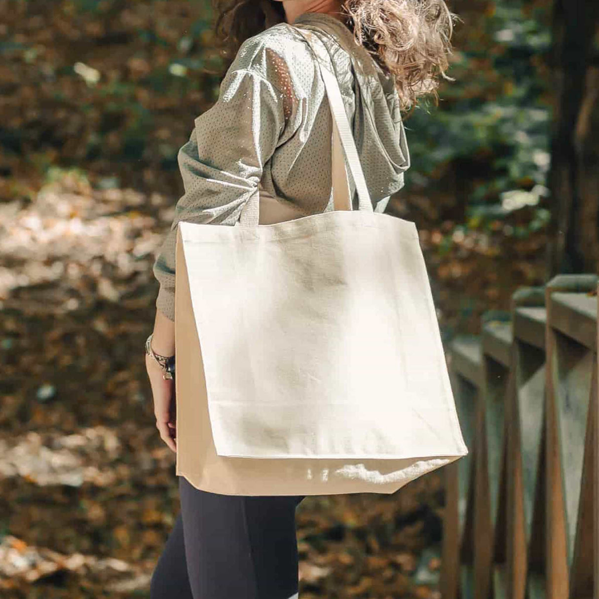 large square cotton canvas tote model