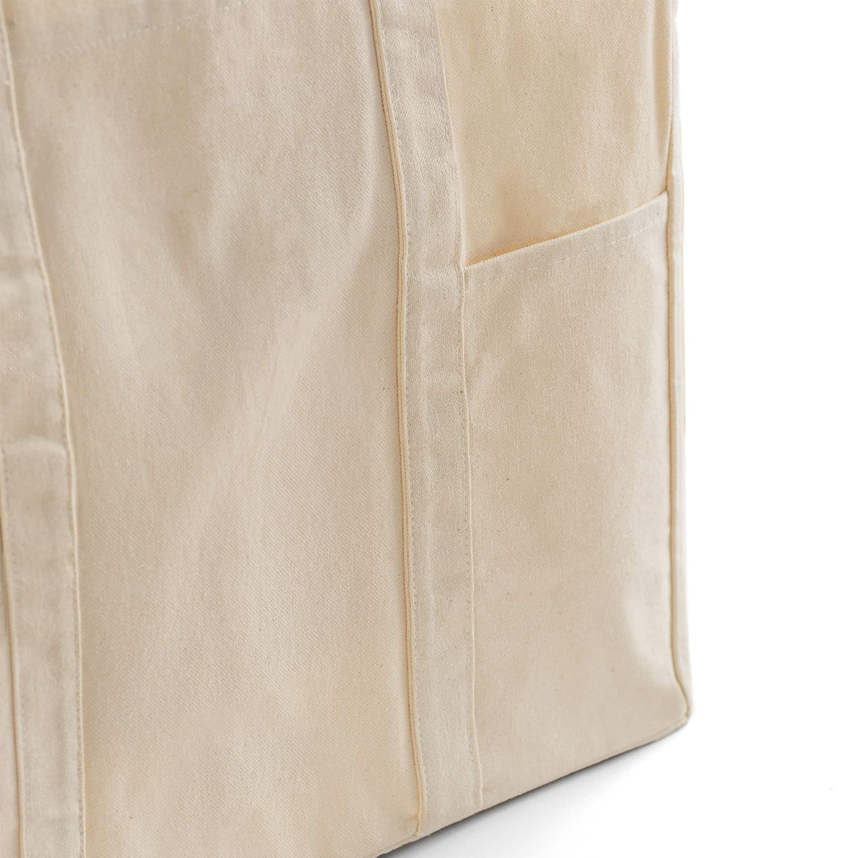 utility canvas totebag bottom detail