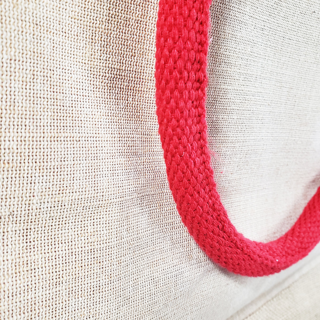 red-jute-tote-bag-handle