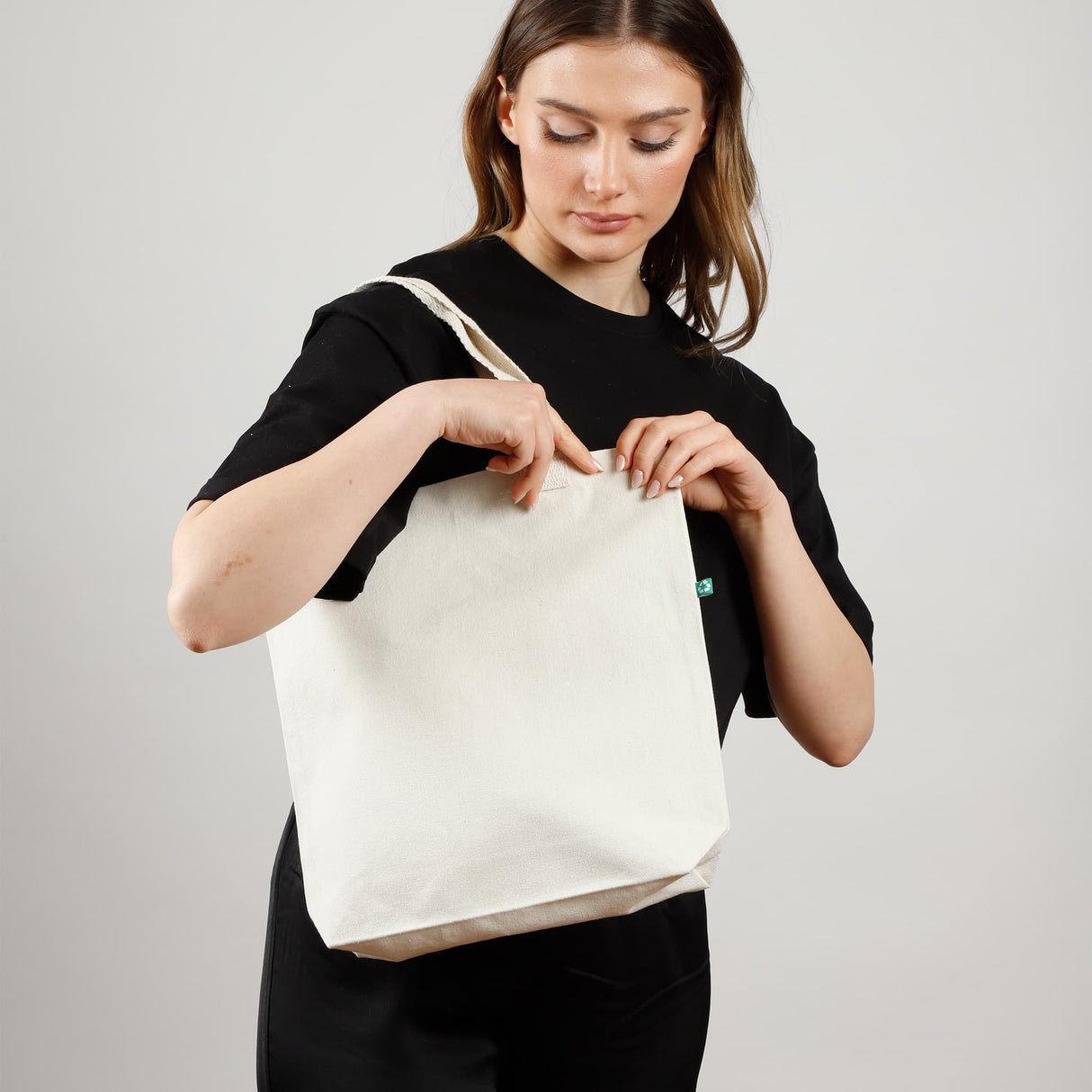 bottom gusset recycled canvas tote model