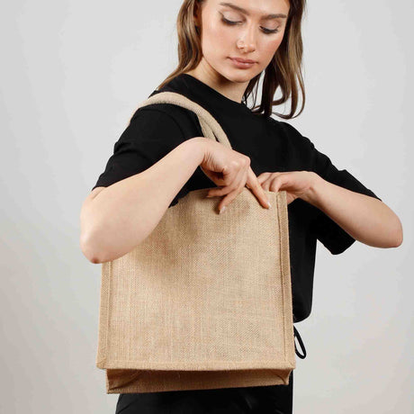 square burlap tote bag model