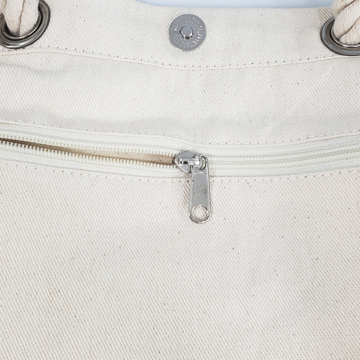 canvas-totebag-inside-pocket-zipper-detail